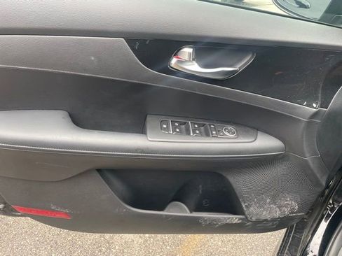 Used 2024 Kia Forte GT-Line w/ GT-Line Premium Package image 14