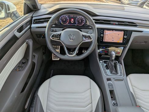 Used 2023 Volkswagen Arteon SEL Premium image 32