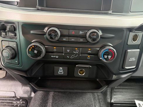 New 2026 Ford F550 4x4 Crew Cab image 12