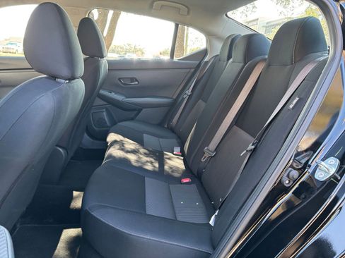 Used 2025 Nissan Sentra SV image 21