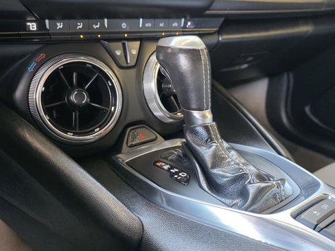Used 2020 Chevrolet Camaro LT image 16