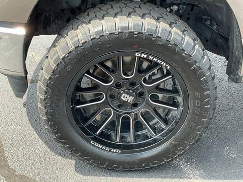 Used 2023 Ford F150 XLT AWD/4WD image 11