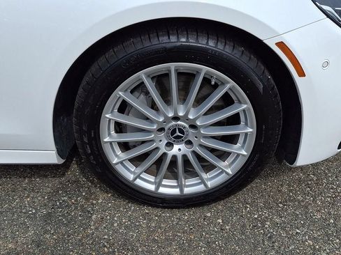 Used 2023 Mercedes-Benz E 350 4MATIC Sedan image 11