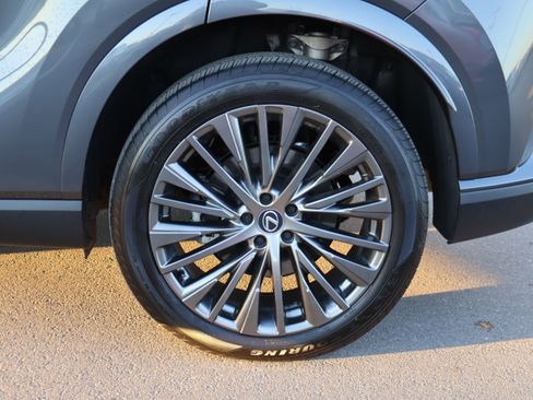 Used 2024 Lexus RX 350 image 44