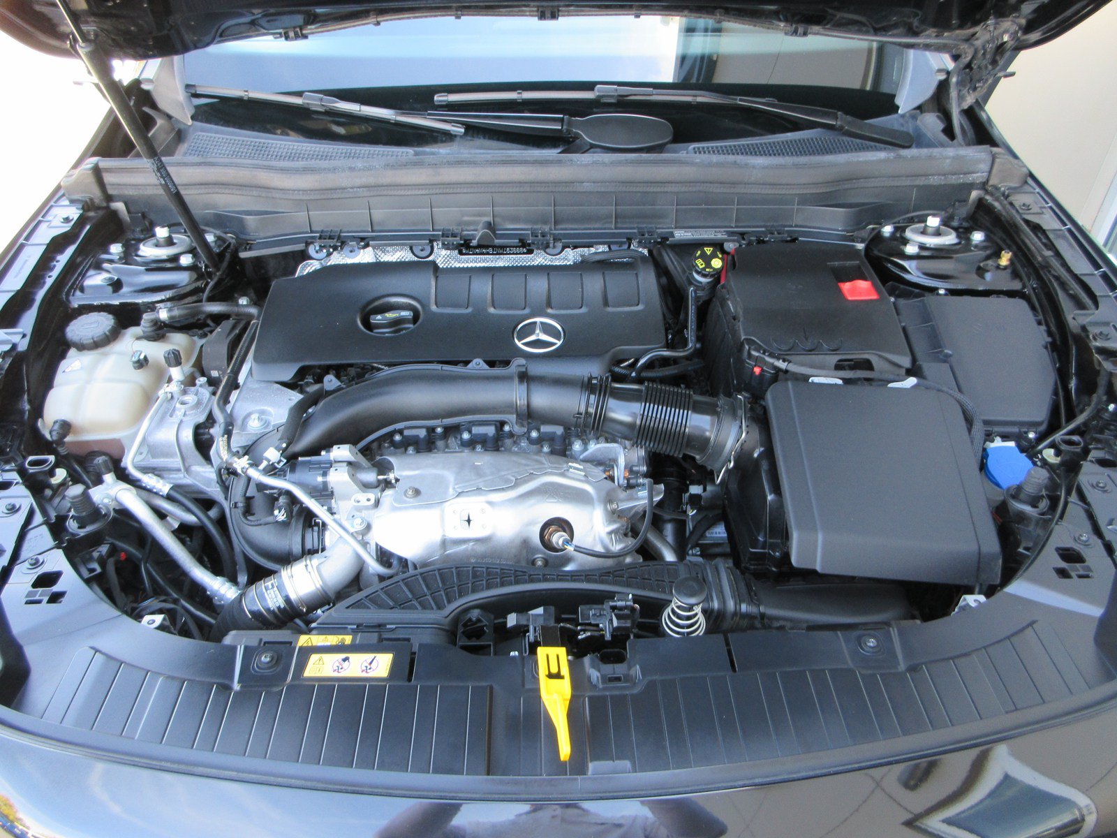 Used 2022 Mercedes-Benz GLB 250 4MATIC image 45