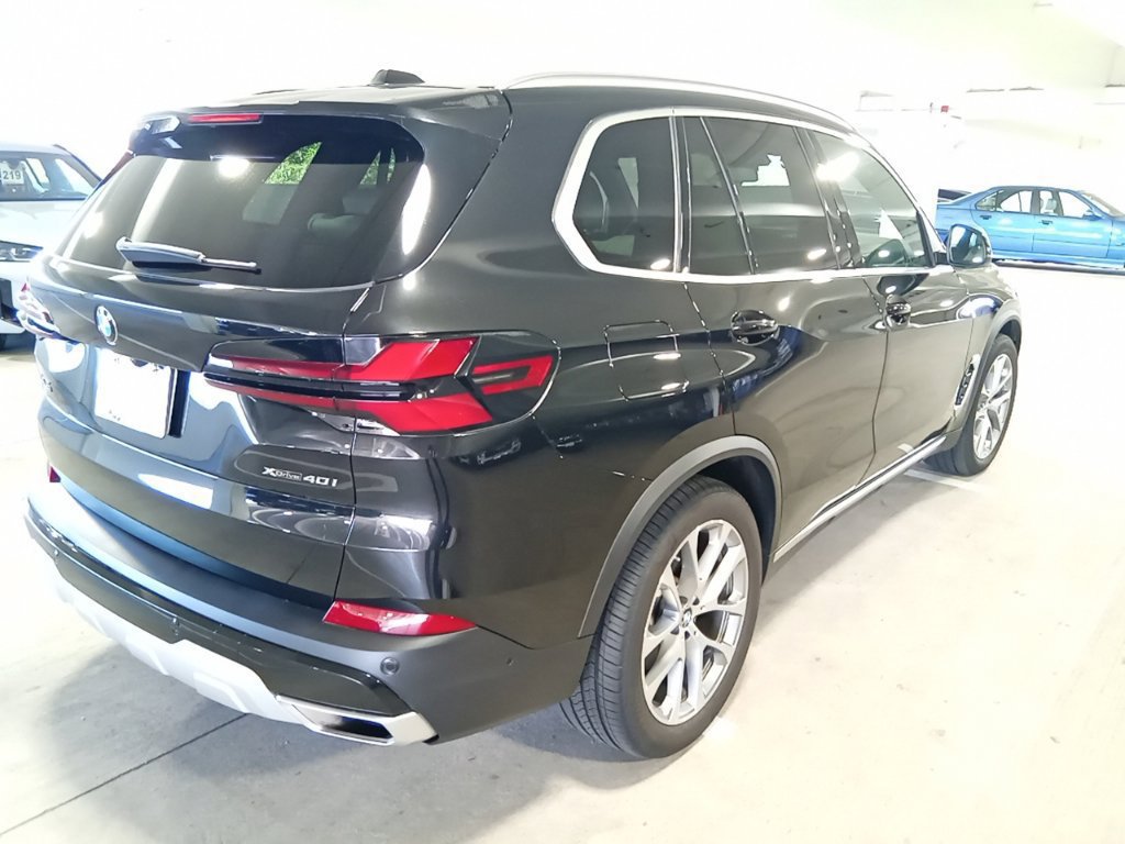 Used 2025 BMW X5 xDrive40i AWD/4WD image 5