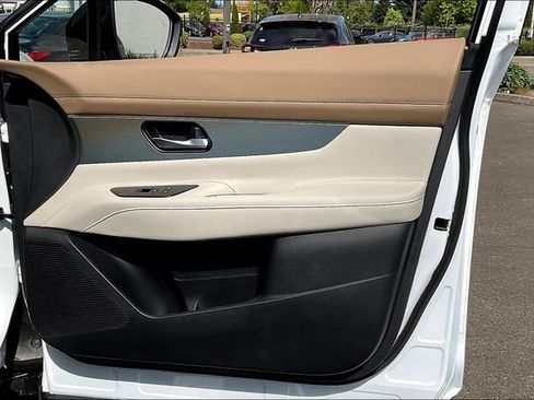 Used 2025 Nissan Murano Platinum w/ Cargo Package image 23