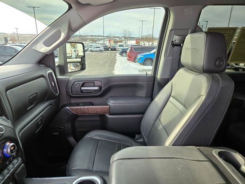 Used 2023 GMC Sierra 2500 Denali w/ Denali Ultimate Package image 25