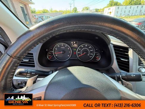 Used 2014 Subaru Legacy 2.5i Premium AWD/4WD image 15