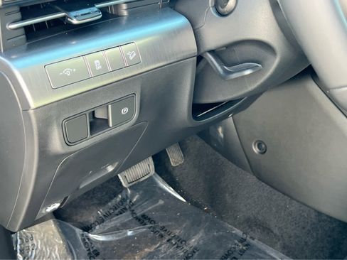 Certified 2026 Hyundai Kona SEL Premium image 30