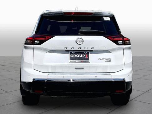 Certified 2025 Nissan Rogue Platinum w/ Platinum Premium Package AWD/4WD image 5
