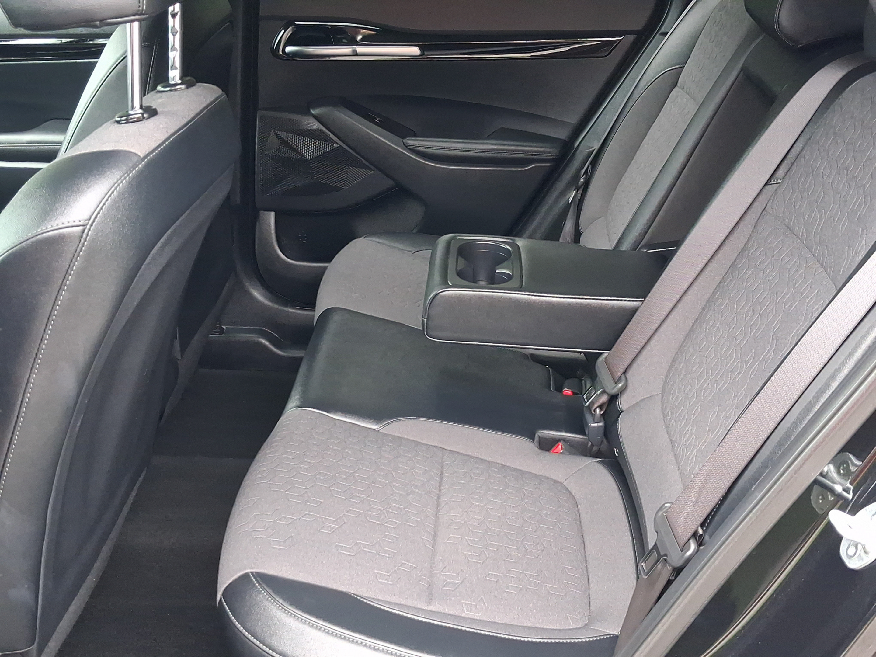 Used 2024 Kia Seltos X-Line AWD/4WD image 41