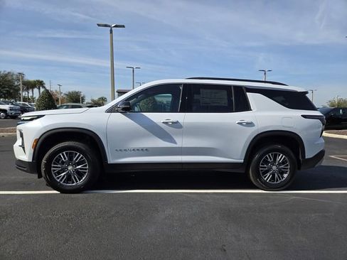 New 2026 Chevrolet Traverse LT w/ Enhanced Driving Package image 3