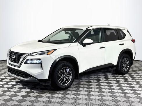Used 2022 Nissan Rogue S AWD/4WD image 4