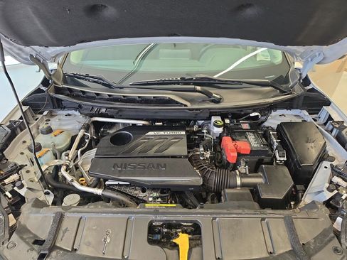Used 2024 Nissan Rogue SV AWD/4WD image 27