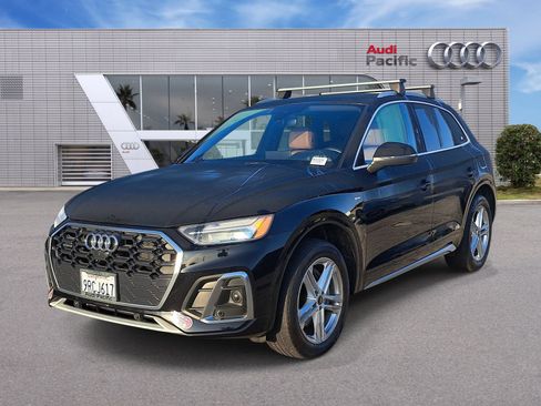 Used 2021 Audi Q5 e Premium Plus w/ Premium Plus Package AWD/4WD image 1