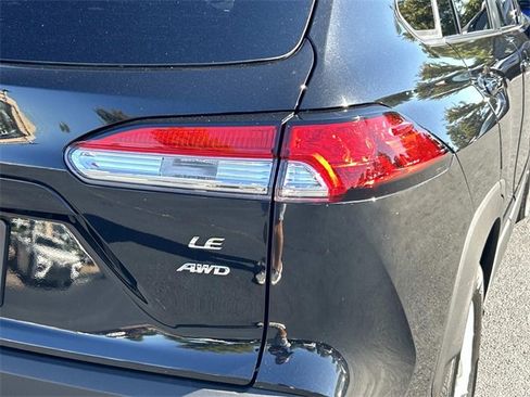 Used 2023 Toyota Corolla Cross LE image 11