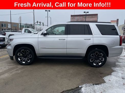 Used 2016 Chevrolet Tahoe LT w/ Luxury Package AWD/4WD image 4