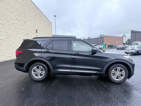 Used 2020 Ford Explorer XLT RWD image 5