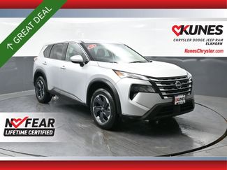 Used 2024 Nissan Rogue SV video 1