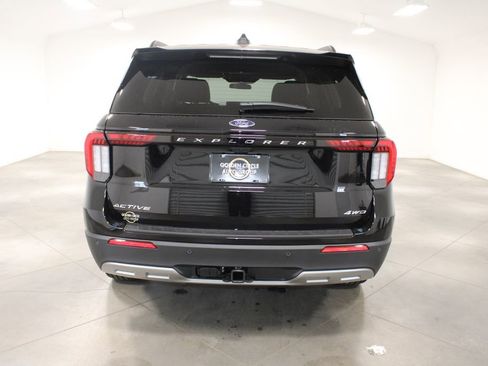New 2026 Ford Explorer Active w/ Active Comfort Package image 7