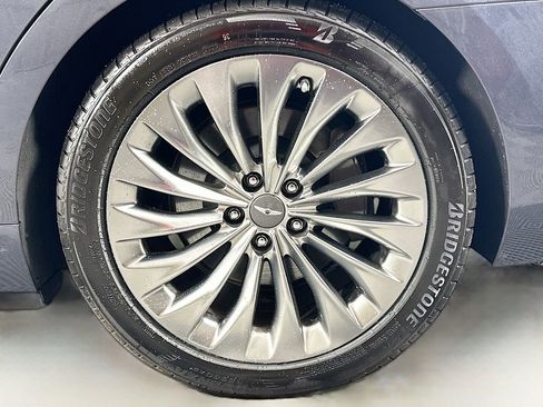 Used 2017 Genesis G90 5.0 Ultimate image 40