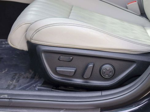 Used 2021 Genesis G70 2.0T w/ Prestige Package image 18