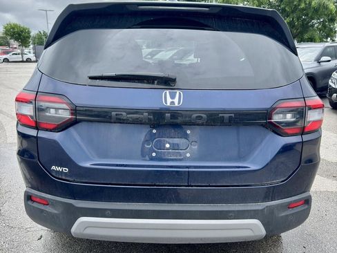 Used 2025 Honda Pilot EX-L image 4