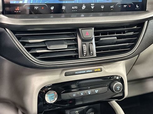 New 2025 Ford Escape SE FWD image 20