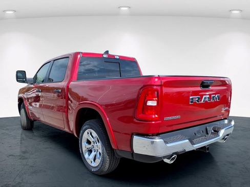 New 2026 RAM 1500 4x4 Crew Cab image 7