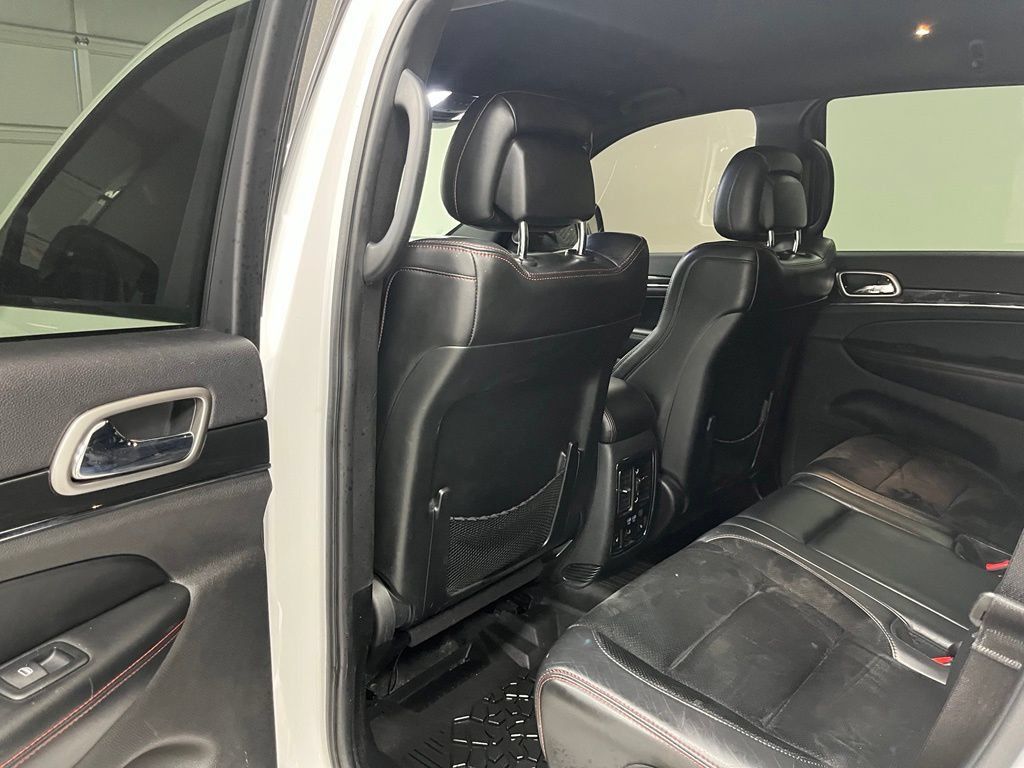 Used 2017 Jeep Grand Cherokee Trailhawk AWD/4WD image 44