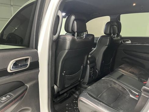 Used 2017 Jeep Grand Cherokee Trailhawk AWD/4WD image 44