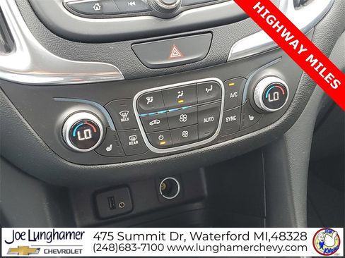Used 2018 Chevrolet Equinox LT image 17