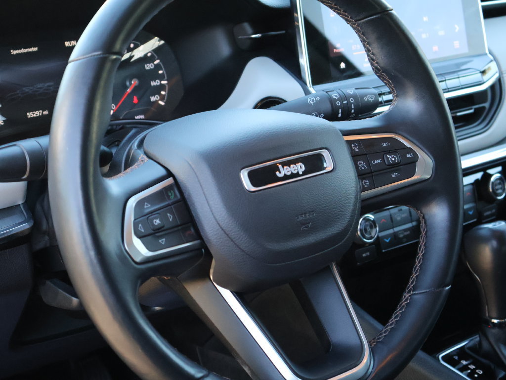 Used 2022 Jeep Compass Limited AWD/4WD image 17