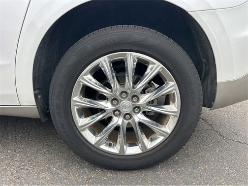 Used 2019 Buick Enclave Premium image 13
