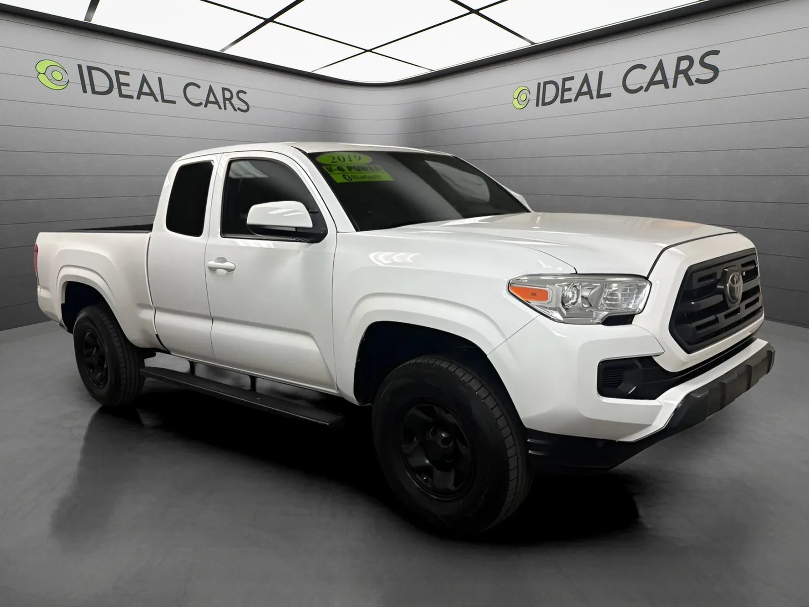 Used 2019 Toyota Tacoma SR RWD image 3