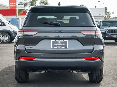 New 2026 Jeep Grand Cherokee Altitude image 5