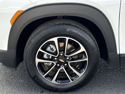 Used 2025 Chevrolet TrailBlazer LT FWD image 20
