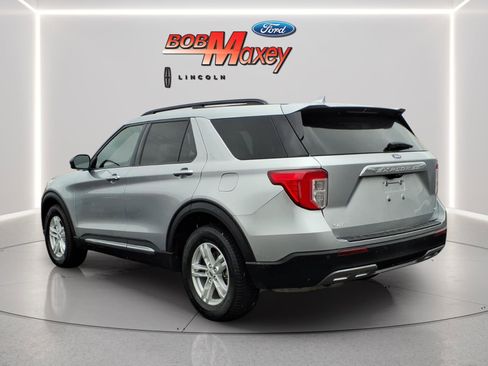 Used 2020 Ford Explorer XLT w/ Equipment Group 202A image 7