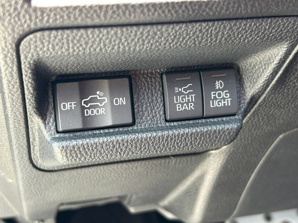 Certified 2025 Toyota Tacoma TRD Pro AWD/4WD image 26