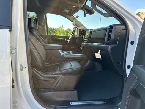 Used 2024 Chevrolet Silverado 2500 LT w/ All Star Edition AWD/4WD image 12