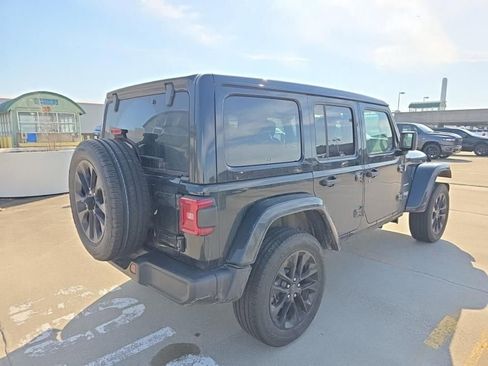 Used 2024 Jeep Wrangler Sahara 4xe w/ Technology Group image 7
