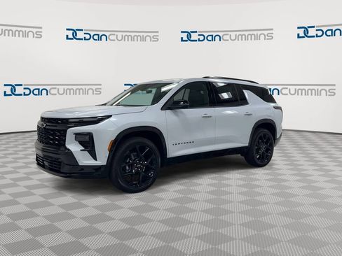 New 2026 Chevrolet Traverse RS w/ LPO, Floor Liner Package AWD/4WD image 4