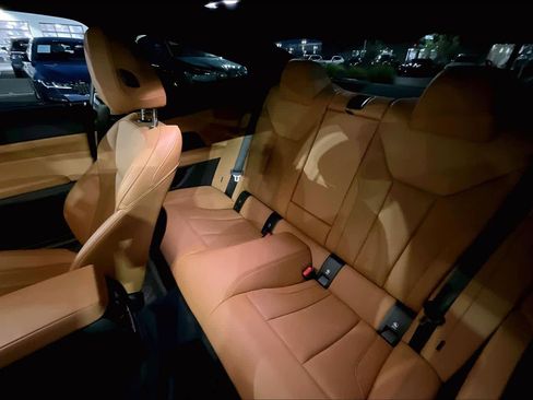 Used 2022 BMW M440i Coupe image 28