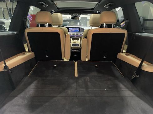 Certified 2026 Mercedes-Benz GLS 450 4MATIC image 23