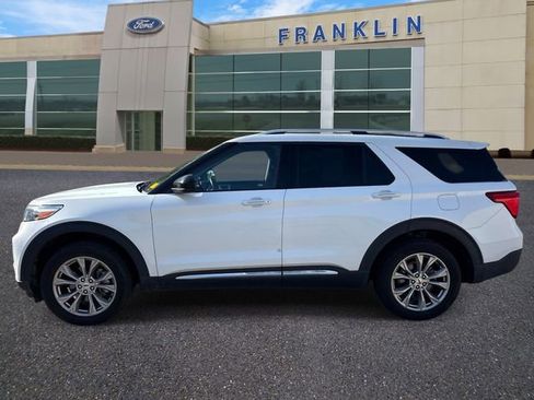 Used 2023 Ford Explorer Limited image 4