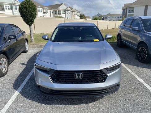 Used 2023 Honda Accord LX image 2