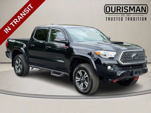 Used 2019 Toyota Tacoma TRD Sport w/ Technology Package AWD/4WD image 1