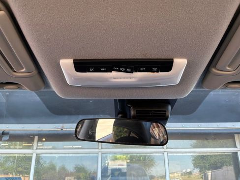 Used 2025 Nissan Versa SV FWD image 14