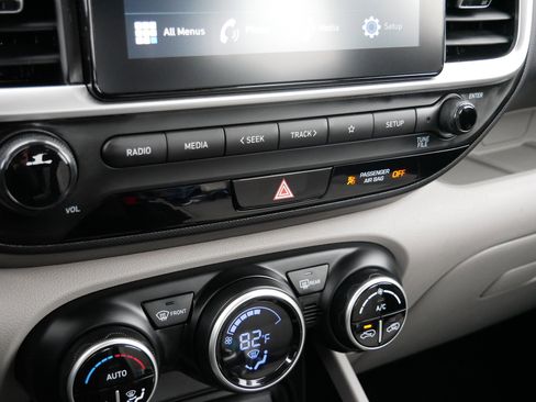 Certified 2023 Hyundai Venue SEL FWD image 23
